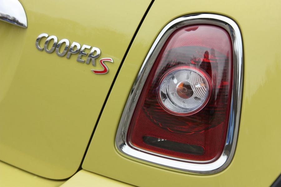  Mini Cooper S Cabrio 2009 года  (фото 102 из 130)